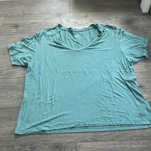 american eagle tee
